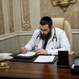 איך אין הרופא צריך לחשוש שמא תצא שגגה מתחת ידו